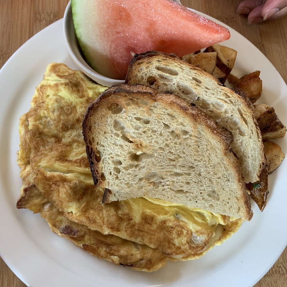 Jax - Balderson omelette with sourdough - Breakfast & Brunch Near Me - Ottawa, Ontario