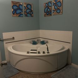 Xperience Day Spa - Hydrotherapy