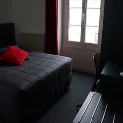 Hotel de Clèves - Room on 2nd floor away from street noise