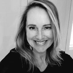 Aesthetic Artistry - Therese M. Persson Owner of Aesthetic Artistry
