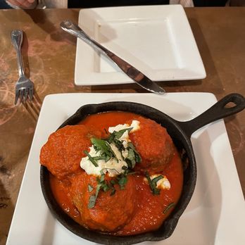 Sam & Joe's Restaurant - The BEST meatballs ever!!! No joke!! - Pizza Near Me - Danvers, Massachusetts Sam & Joe's Restaurant - The BEST meatballs ever!!! No joke!! - Pizza Near Me - Danvers, Massachusetts