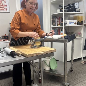 PLAYTE Kitchen - Pasta apparatus demonstration - Cooking Classes Near Me - Napa, California