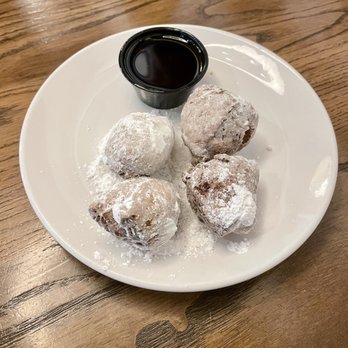 Another Broken Egg Cafe - Beignets - Breakfast & Brunch Near Me - Jacksonville Beach, Florida
