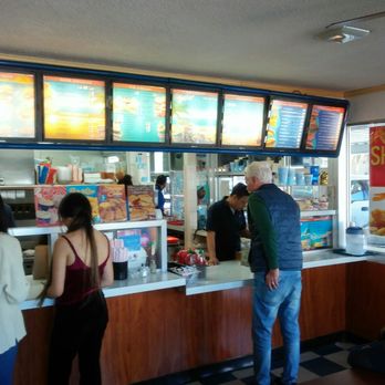 Fosters Freeze - friendly staff - Ice Cream & Frozen Yogurt Near Me - Milpitas, California