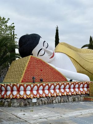 Wat Dhammararam Buddhist Temple by null