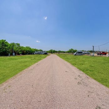 Davids RV Park - RV Parks Near Me - Pleasanton, Texas Davids RV Park - RV Parks Near Me - Pleasanton, Texas