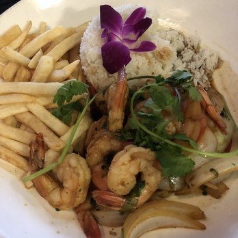 La Perla - Camaron Saltado. Really tasty! - Seafood Near Me - Weston, Florida La Perla - Camaron Saltado. Really tasty! - Seafood Near Me - Weston, Florida