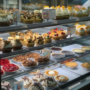 Molly's Cupcakes - Cupcakes Near Me - Chicago, Illinois Molly's Cupcakes - Cupcakes Near Me - Chicago, Illinois