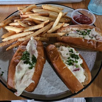 Milk Money Brewing - Lobster sliders - Restaurants Near Me - La Grange, Illinois