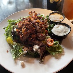 12 West Bar and Grill - Steak salad