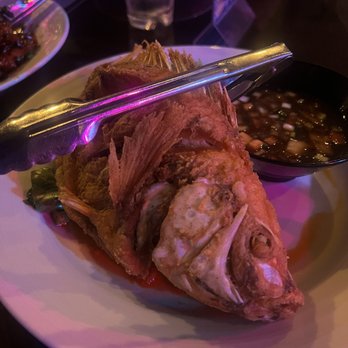 Moani Waikiki - Fried whole fish - Seafood Near Me - Honolulu, Hawaii