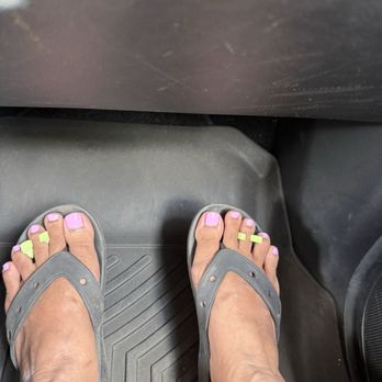 Ami's Nail Salon - Nail Salons Near Me - Waipahu, Hawaii