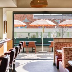 DWTNR Bar & Restaurant