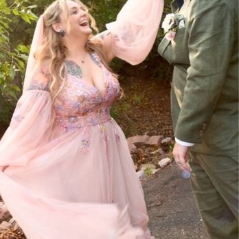 Flora & Lane - Bride wearing Rosa - Bridal Near Me - Chicago, Illinois