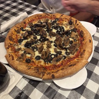 Bada Bing Pizza - Veggie pizza - Italian Near Me - Fort Myers, Florida