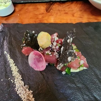 Valette Restaurant - Sashimi grade ahi poke (best poke I had in a restaurant) - New American Near Me - Healdsburg, California