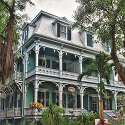 Bone Island Haunted Pub Crawl