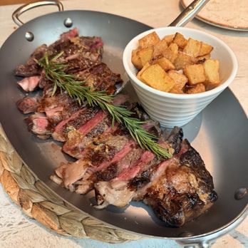 Telefèric Barcelona - Ribeye chuleton - Spanish Near Me - Scottsdale, Arizona Telefèric Barcelona - Ribeye chuleton - Spanish Near Me - Scottsdale, Arizona