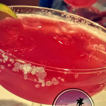 Crab Avenue - Delicious pomegranate margarita! - Seafood Near Me - Glendale, California