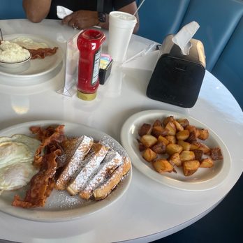 Hot Biscuit - The French Deuces and Home Fries - Diners Near Me - Houston, Texas