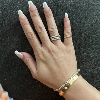 Royal Nails Salon - Nail Salons Near Me - Grand Terrace, California