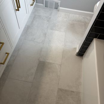 Cruz Construction & Renovation - Bathroom tile floor - General Contractors Near Me - Bothell, Washington