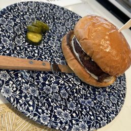 Truffle Burger - chefs kiss!! Truffle Burger - chefs kiss!!