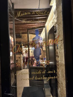 Chez Fernand Christine by null