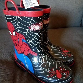 Once Upon A Child - Gently used rain boots bought at Once upon a child at a great price. - Children's Clothing Near Me - Edison, New Jersey