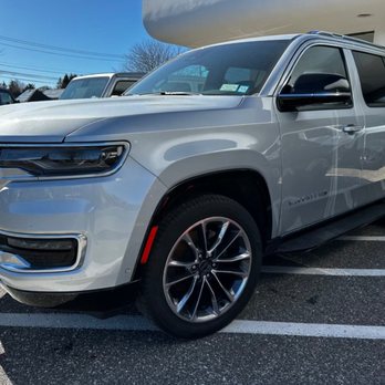 Southampton Dodge Jeep - Pre owned - Car Dealers Near Me - Southampton, New York Southampton Dodge Jeep - Pre owned - Car Dealers Near Me - Southampton, New York