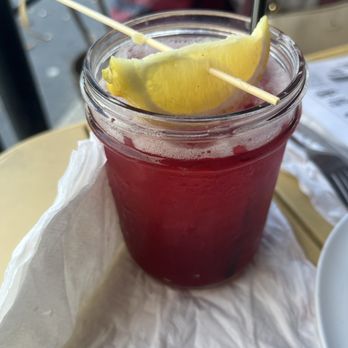 Vanbarry's Public House - Blackberry lemonade - New American Near Me - Orlando, Florida Vanbarry's Public House - Blackberry lemonade - New American Near Me - Orlando, Florida