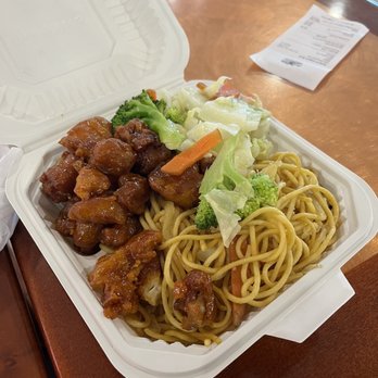 Kelly's Cajun Grill - honey crispy chicken, chow mein, & veggies - $10 smt after tax - Cajun/Creole Near Me - San Jose, California