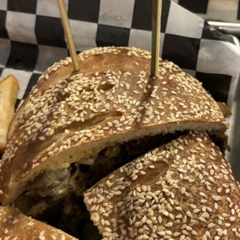 Wingnutz Buffalo - Steak sandwich - Chicken Wings Near Me - Cheektowaga, New York