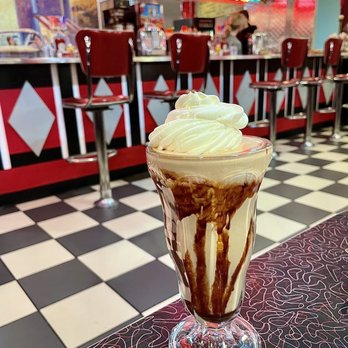 Nutcracker Family Restaurant - Shake - Ice Cream & Frozen Yogurt Near Me - Pataskala, Ohio