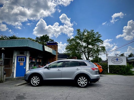 Blue Door Smokehouse by null