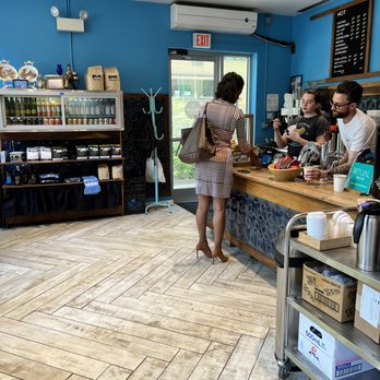 Dollop Coffee - Interior - Cafes Near Me - Chicago, Illinois