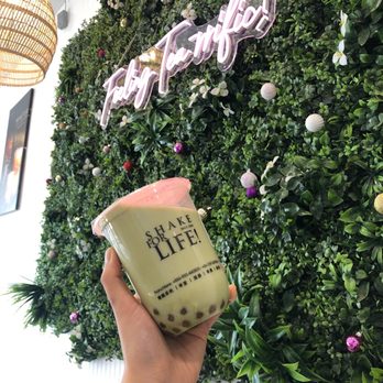 Ding Tea Vista - MATCHA MILK TEA with boba - Bubble Tea Near Me - Vista, California Ding Tea Vista - MATCHA MILK TEA with boba - Bubble Tea Near Me - Vista, California