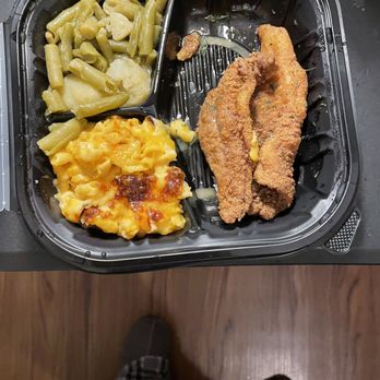 Oooh We It Is - Catfish dinner.  Pieces overcooked and extremely small. - American Near Me - Chicago, Illinois