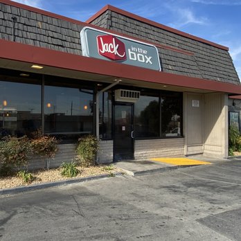 Jack in the Box - Fast Food Near Me - Corona, California