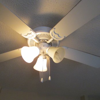 Hampton Meadows - Burned out light bulb that I changed 4 times this year already! (Problem with the fixture that was reported!) - Apartments Near Me