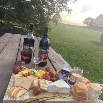 Talon Winery & Vineyard - Mango wine - Wineries Near Me - Lexington, Kentucky Talon Winery & Vineyard - Mango wine - Wineries Near Me - Lexington, Kentucky