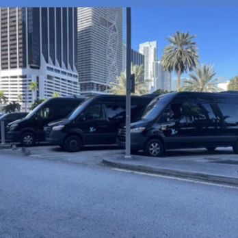 E Class Luxury - Airport Shuttles Near Me - Doral, Florida