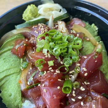 Hawaii Sushi - Avocado ahi poke bowl - Japanese Near Me - Honolulu, Hawaii