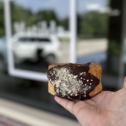 Matilda Bakehouse - Supreme S'more croissant