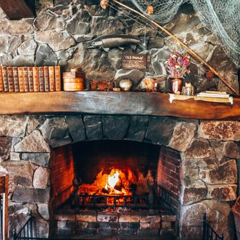 Hobbiton - Green Dragon Inn fireplace - Tours Near Me - Matamata, WKO Hobbiton - Green Dragon Inn fireplace - Tours Near Me - Matamata, WKO