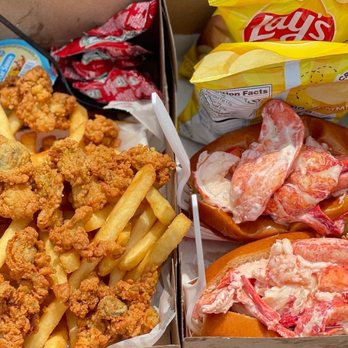 Footbridge Lobster - Fried Clam Belly and two lobster rolls - Seafood Near Me - Ogunquit, Maine