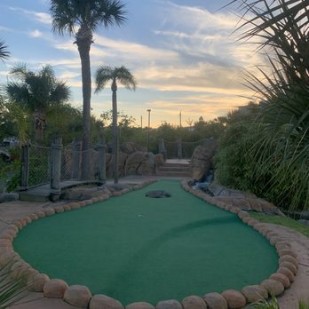 Lost Caverns Adventure Golf - Hole 14 - Mini Golf Near Me - Orlando, Florida