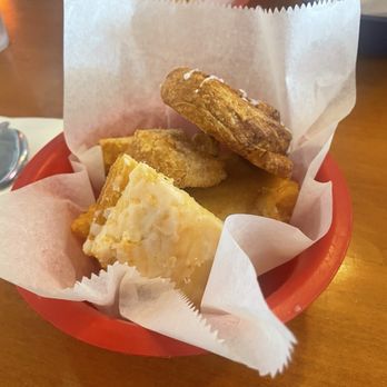 Lenny's Restaurant - Pastry service - Breakfast & Brunch Near Me - Clearwater, Florida