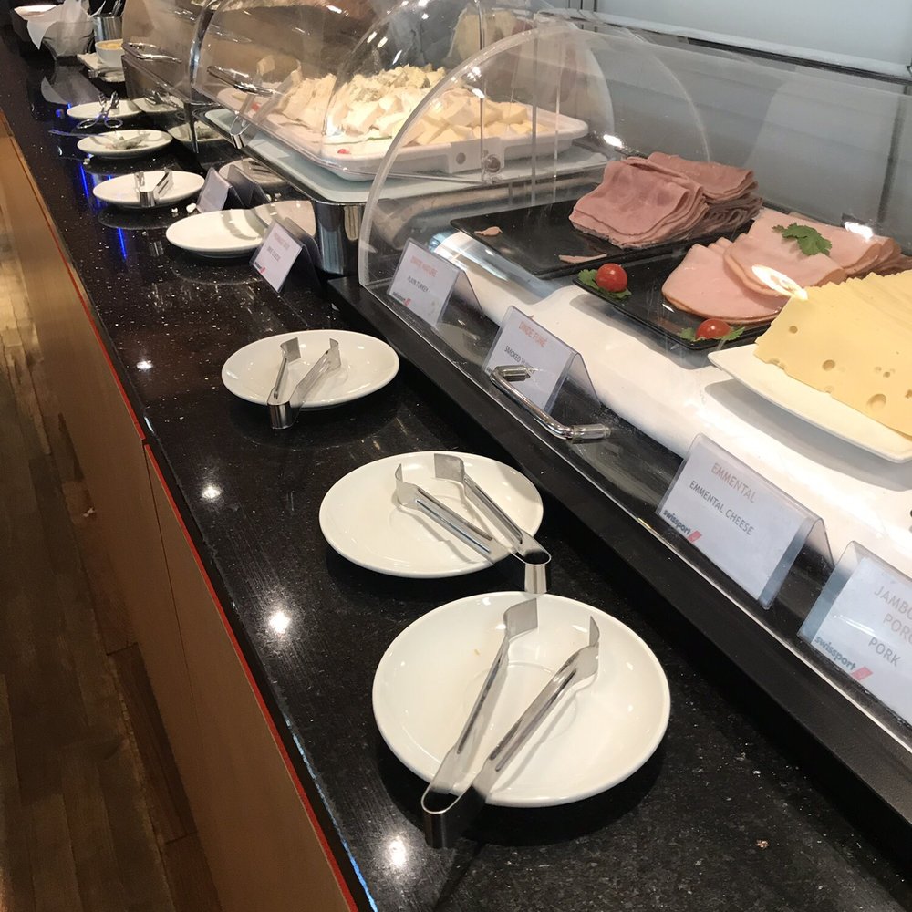Horizon Lounge - Cheeses & meats - Airport Lounges Near Me - Geneva, GE
