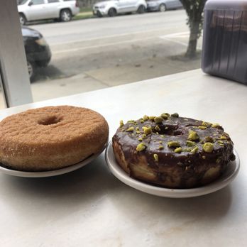 Dottie's Donuts - Cafes Near Me - Philadelphia, Pennsylvania